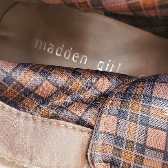 Madden Girl Dallyy Wedge Ankle Bootie Lace Up Women's Size 8 EUC - Picture 10 of 11